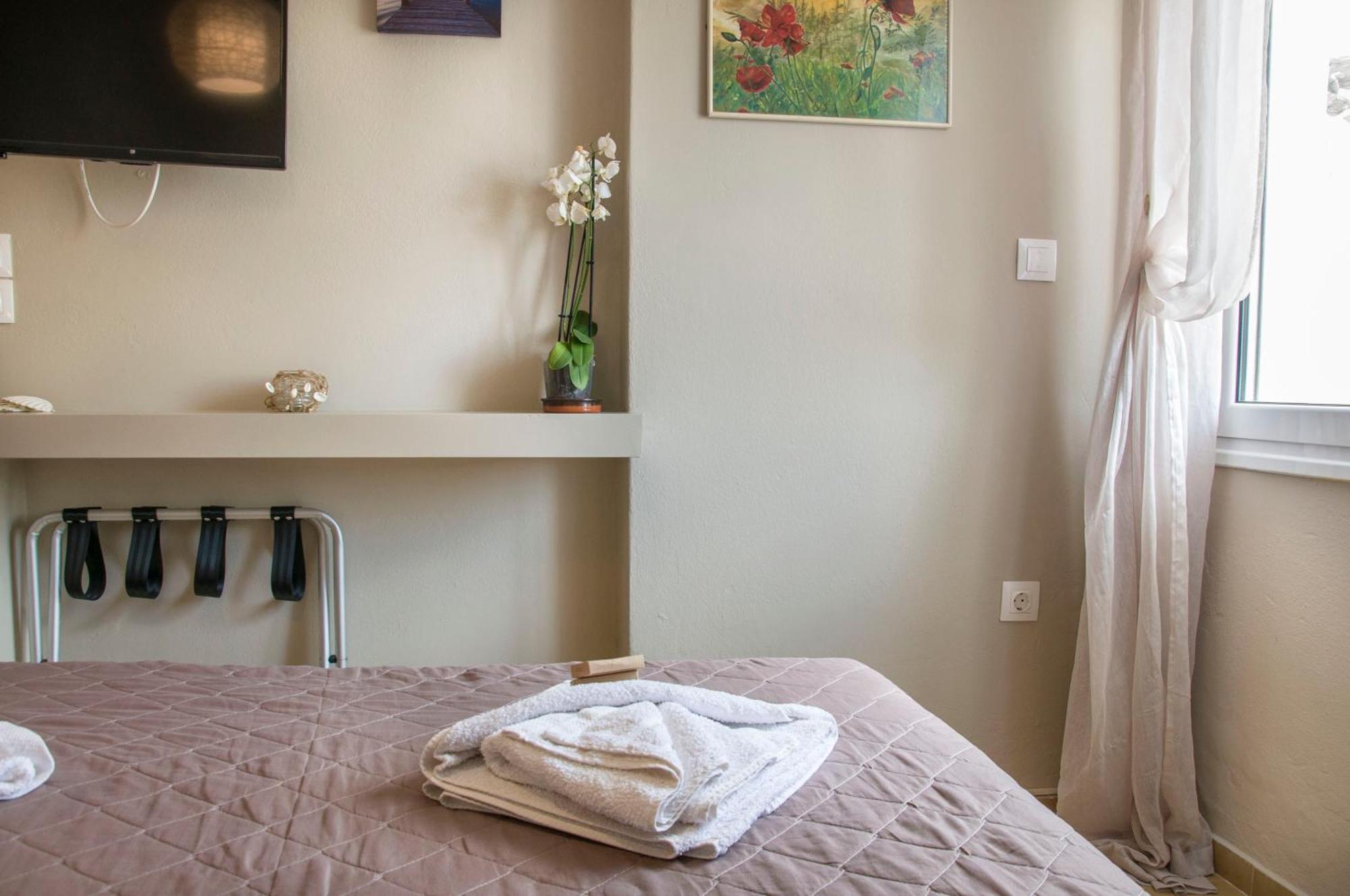Christina Rooms Adamantas  Exterior foto