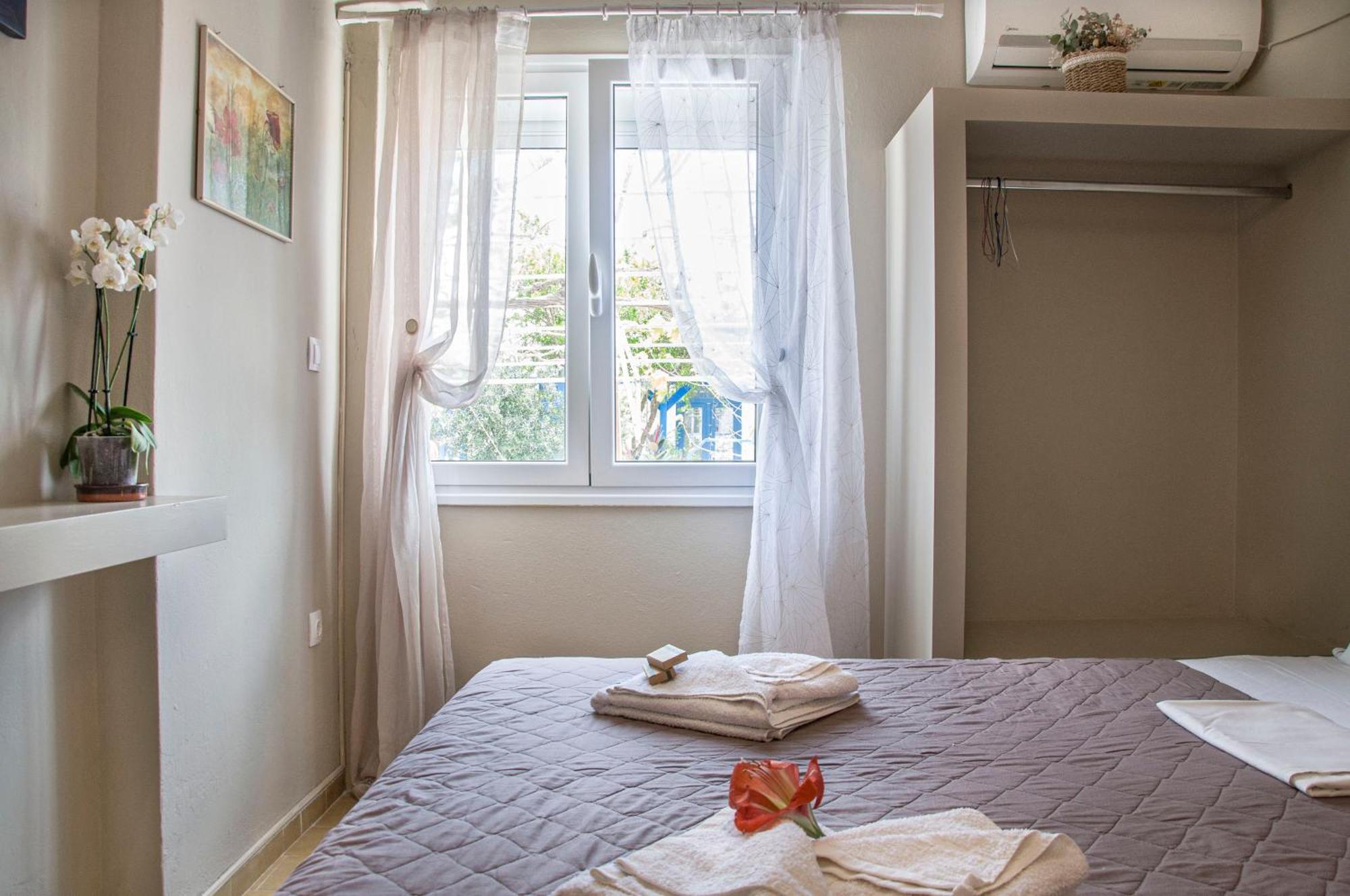Christina Rooms Adamantas  Exterior foto