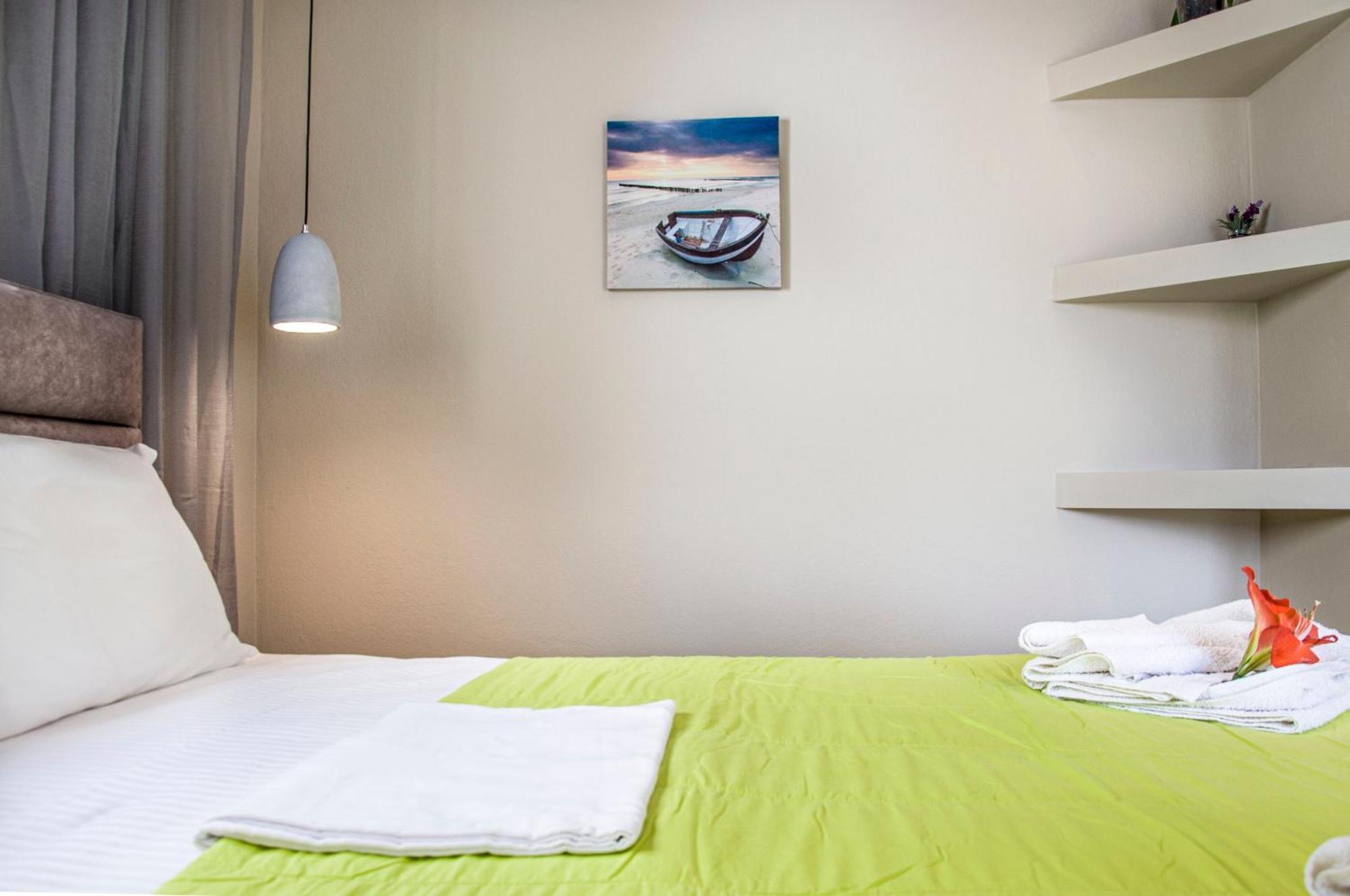 Christina Rooms Adamantas  Exterior foto