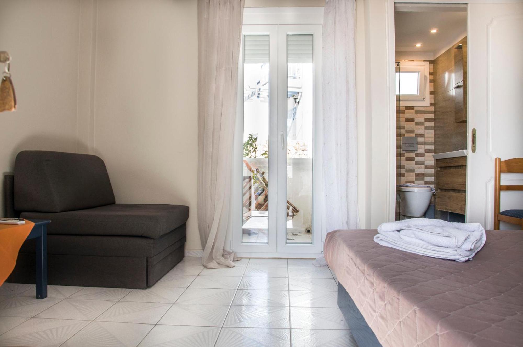 Christina Rooms Adamantas  Exterior foto