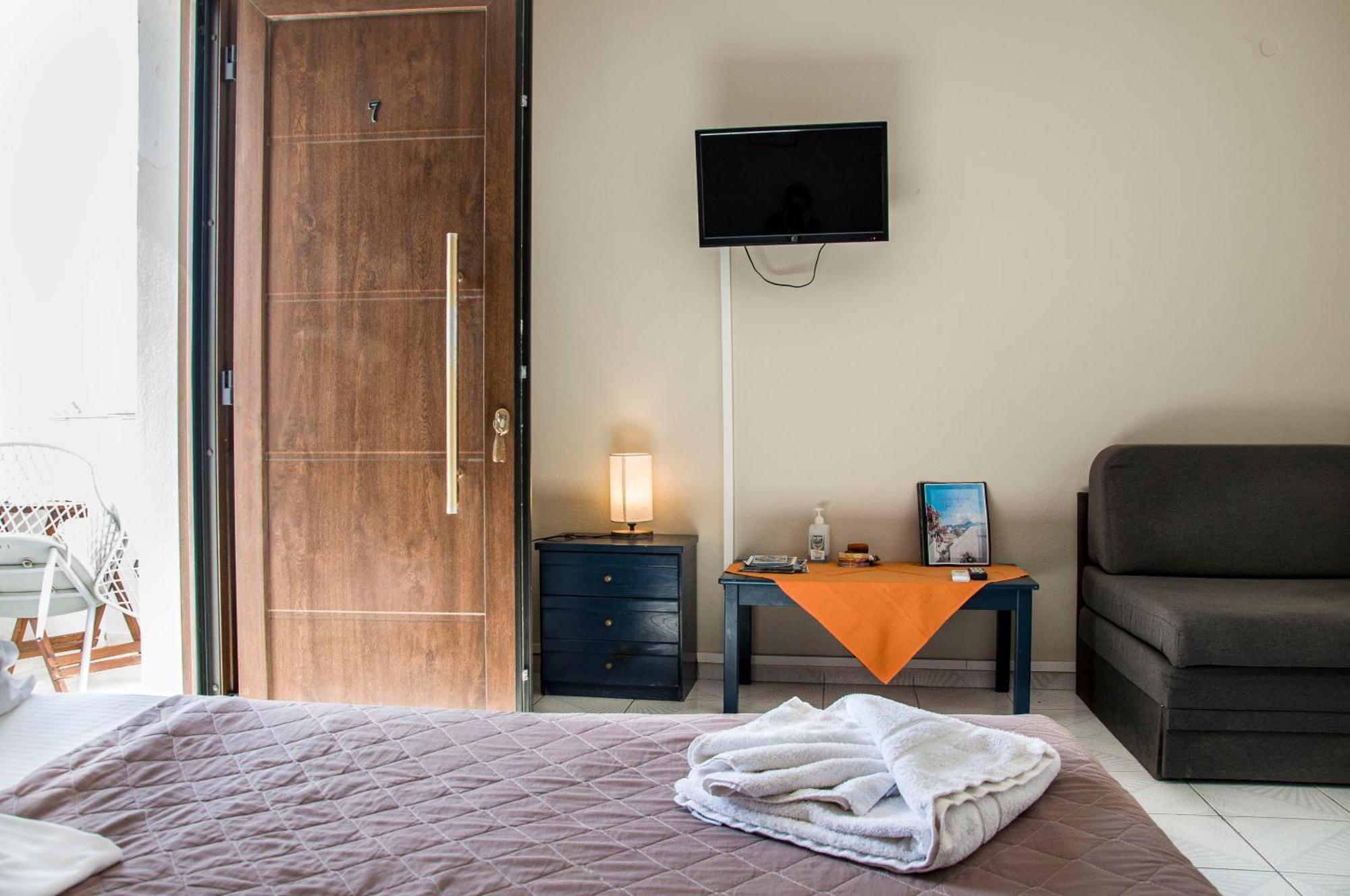 Christina Rooms Adamantas  Exterior foto