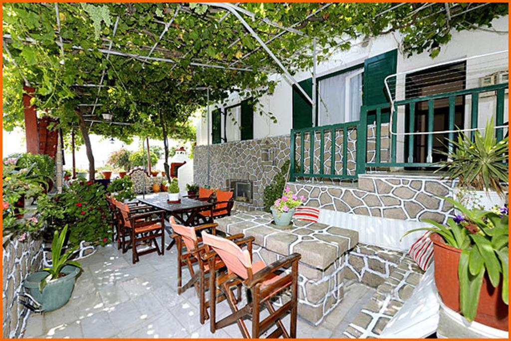 Christina Rooms Adamantas  Exterior foto