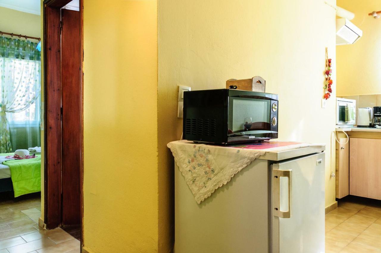 Christina Rooms Adamantas  Exterior foto
